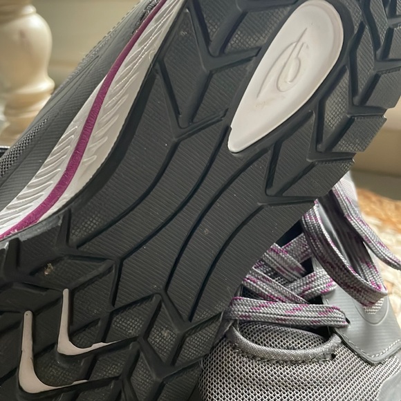 Women’s Easy Spirit Sneakers 👟 Size 6.5 - Picture 2 of 3